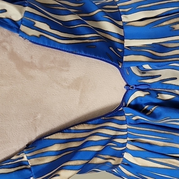 Rachel Zoe, Size 0 Cobalt Blue and Camel Abstract Striped Halter Dress 100% Silk - Picture 5 of 16